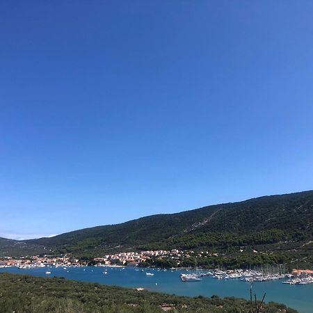 Apartmani Luiza Cres Εξωτερικό φωτογραφία