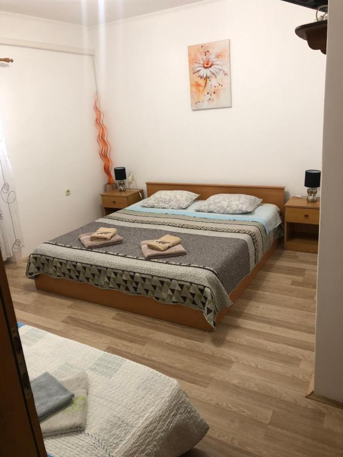 Apartmani Luiza Cres Εξωτερικό φωτογραφία