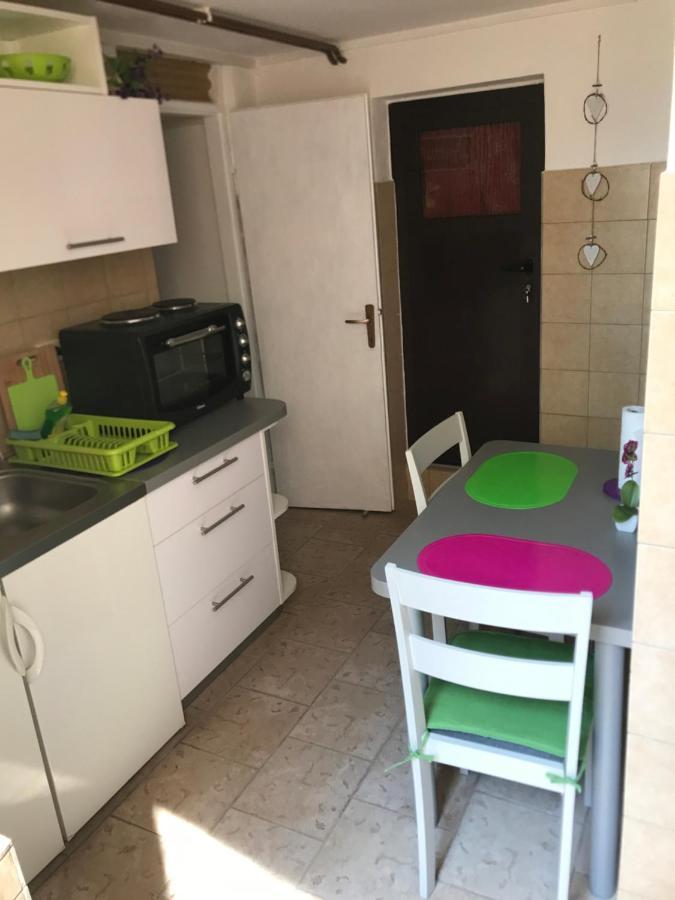 Apartmani Luiza Cres Εξωτερικό φωτογραφία